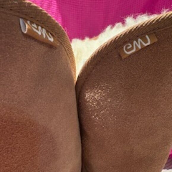 Emu sheepskin boots with ties - Picture 5 of 5